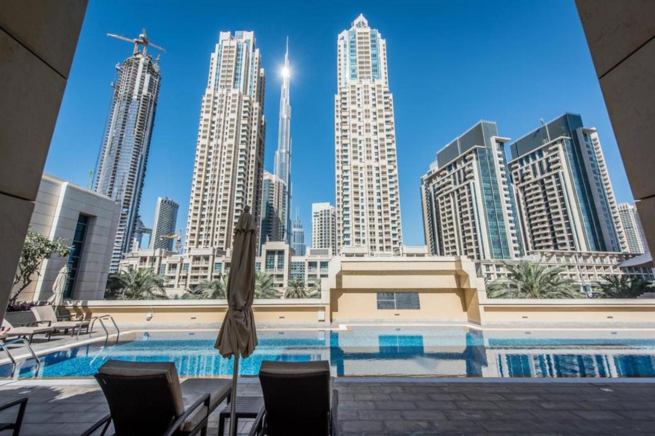 Neat 1Br At Claren Tower 1 Downtown Dubai By Deluxe Holiday Homes Exteriör bild